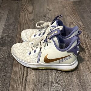 Nike Women's White and Gold basketball Shoes